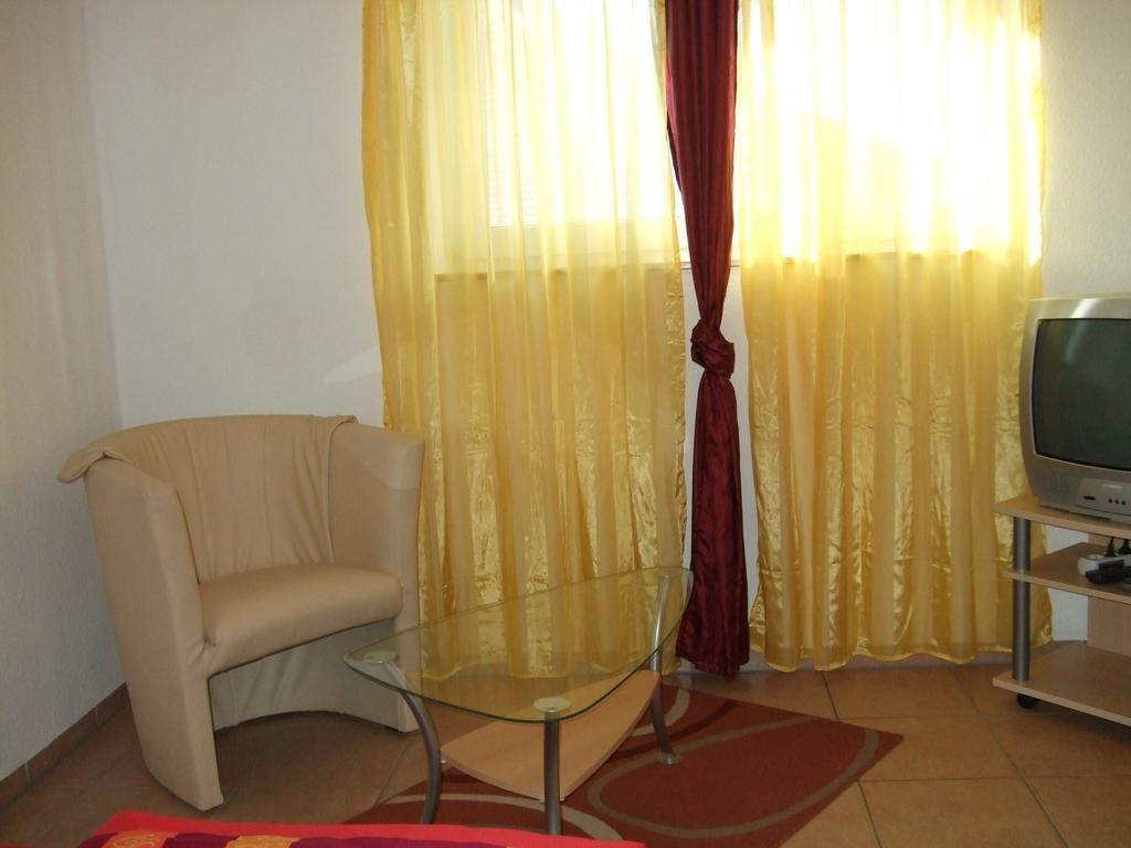 Apartment Og 2 Пайне Екстериор снимка